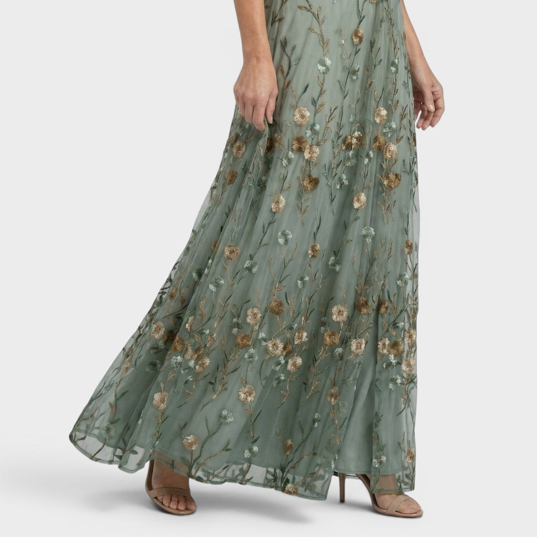 Daniela | Elegant Halter Maxi Dress