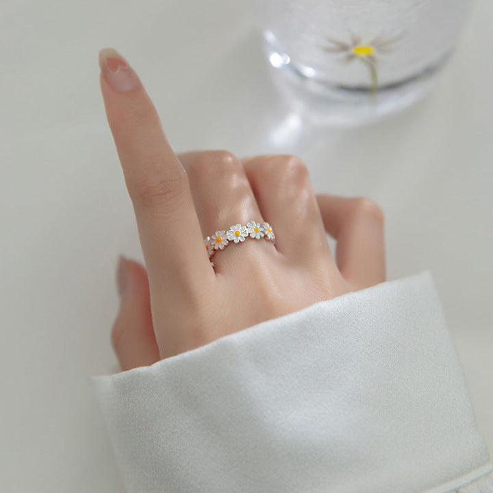 MAISY™ – Blooming Daisy Ring